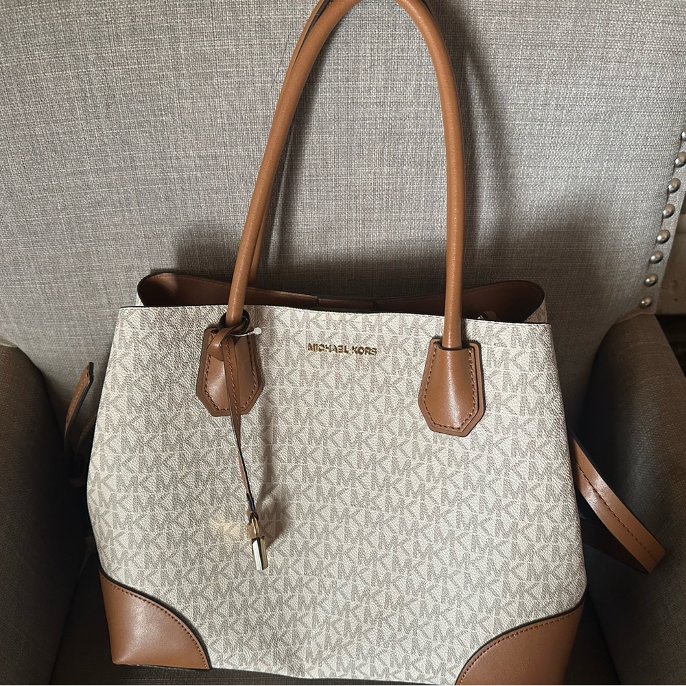 Michael Kors Mercer Gallery Tote NWT